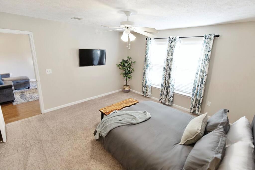 The Place & Prime Location Near I-20 Apartment Martinez