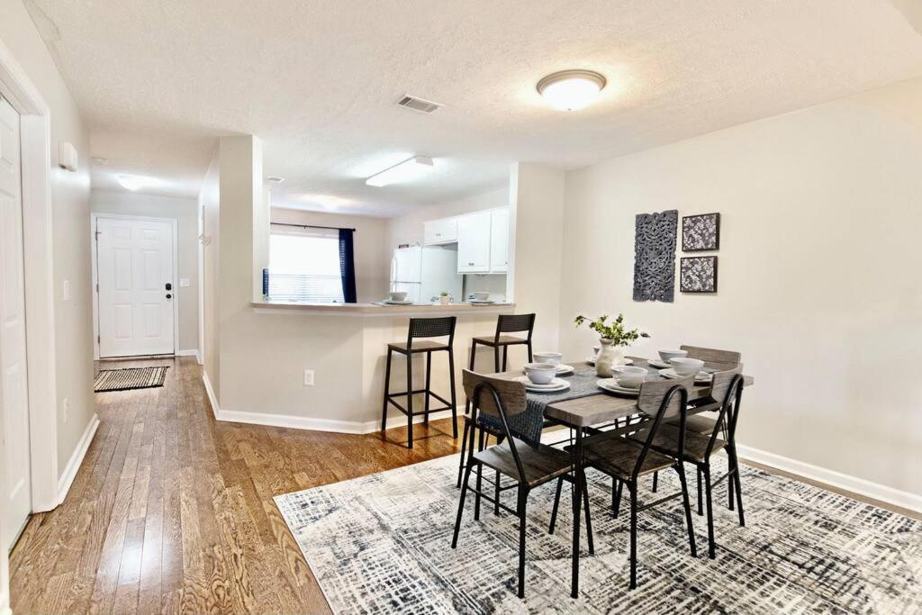 The Place & Prime Location Near I-20 Apartment *