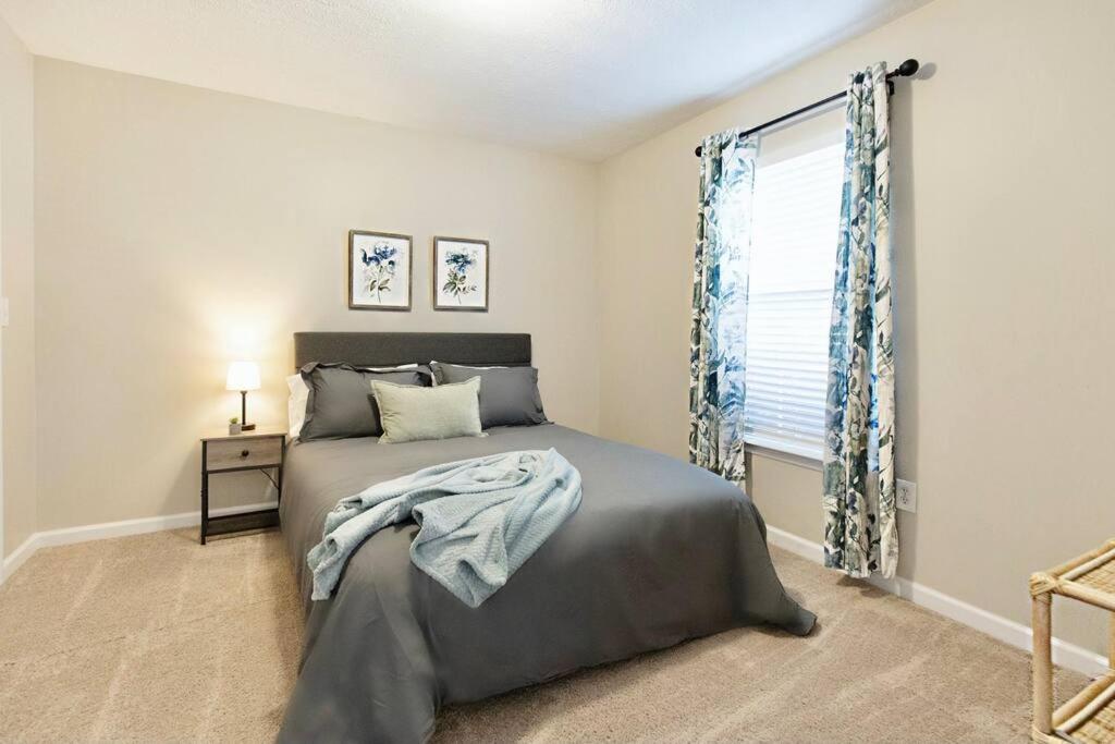 The Place & Prime Location Near I-20 * Martinez