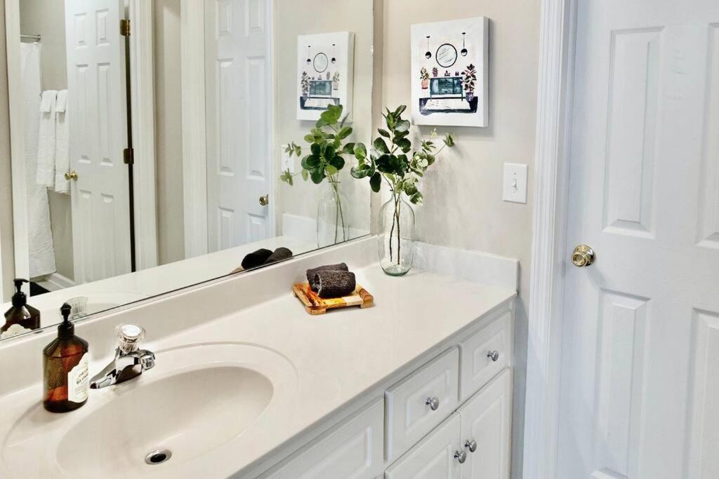 The Place & Prime Location Near I-20 Apartment *
